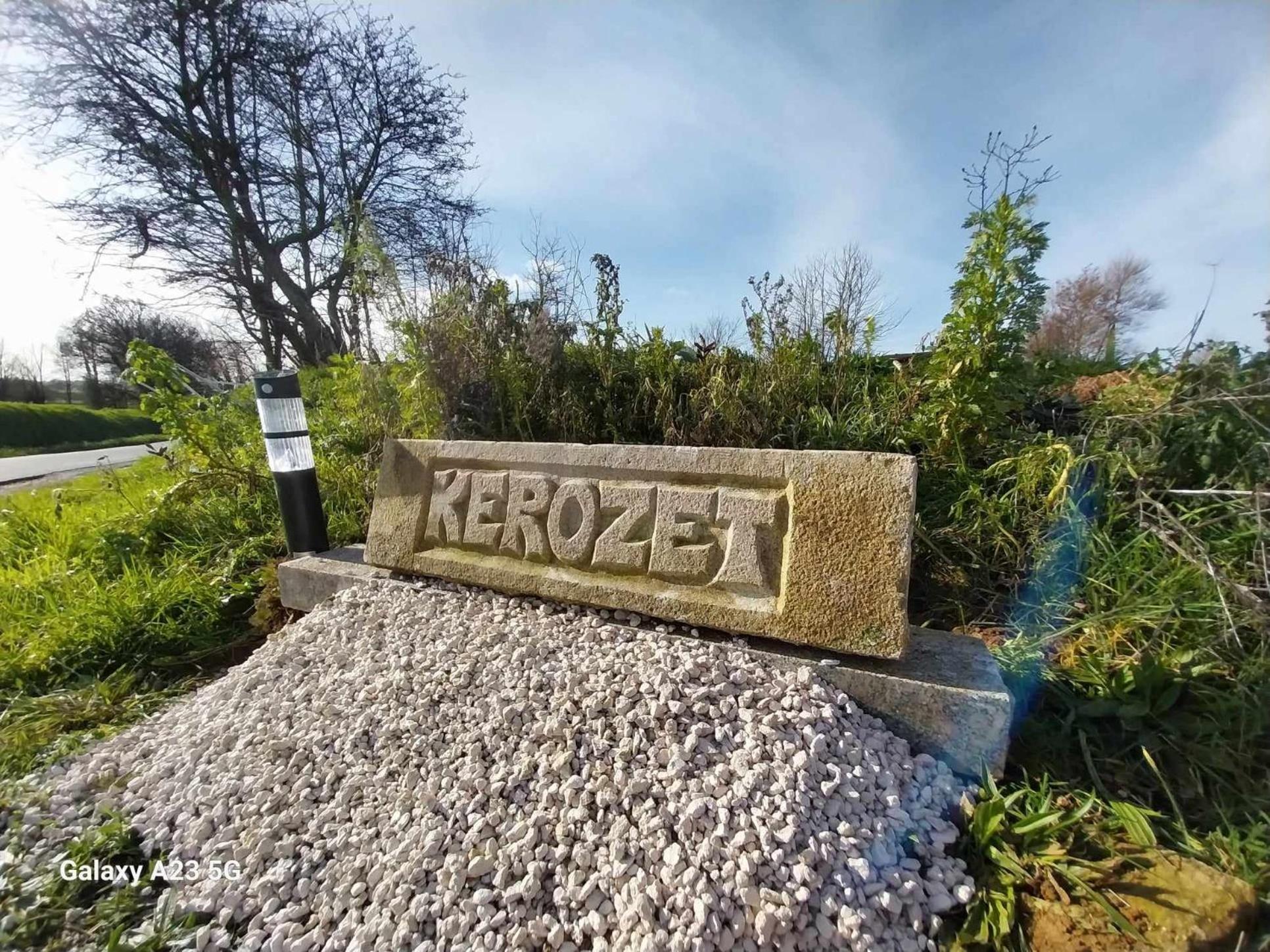 Manoir De Kerozet - - 3 Chiens Homestay *